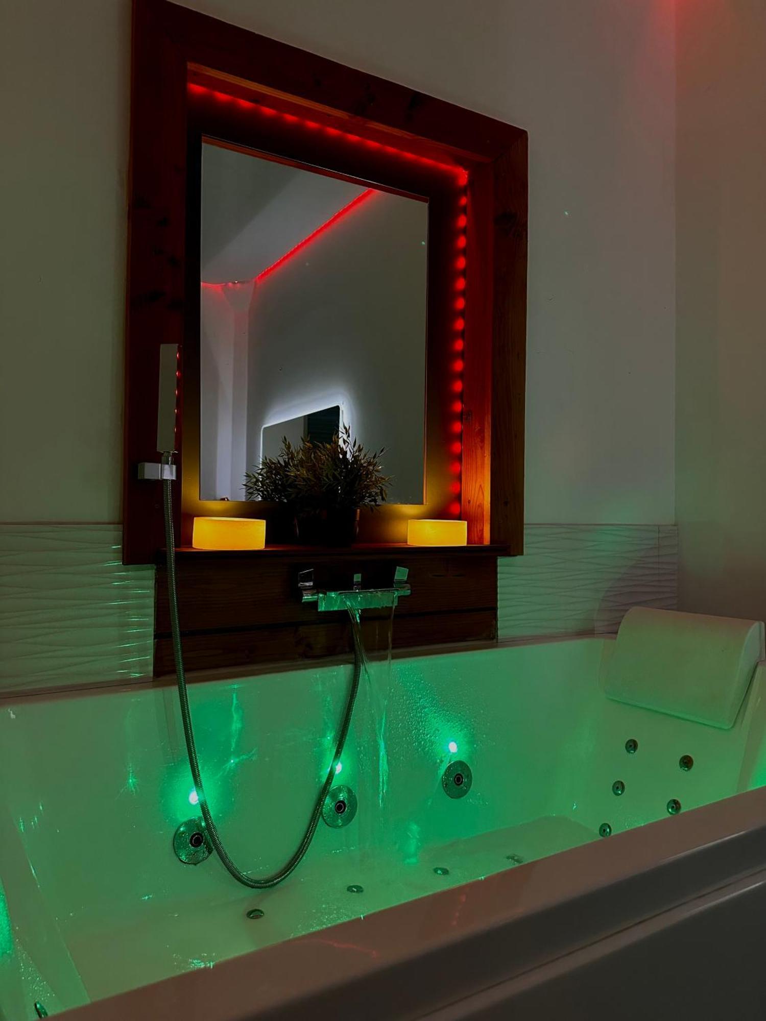 Loveroom En Bords De Meuse Floing Exterior photo